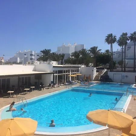 Apartment Club Pocillos *